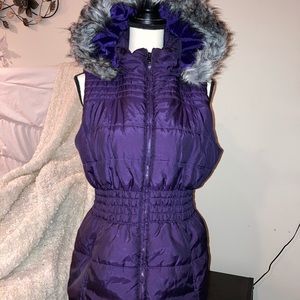 New York & Company Puffer Vest